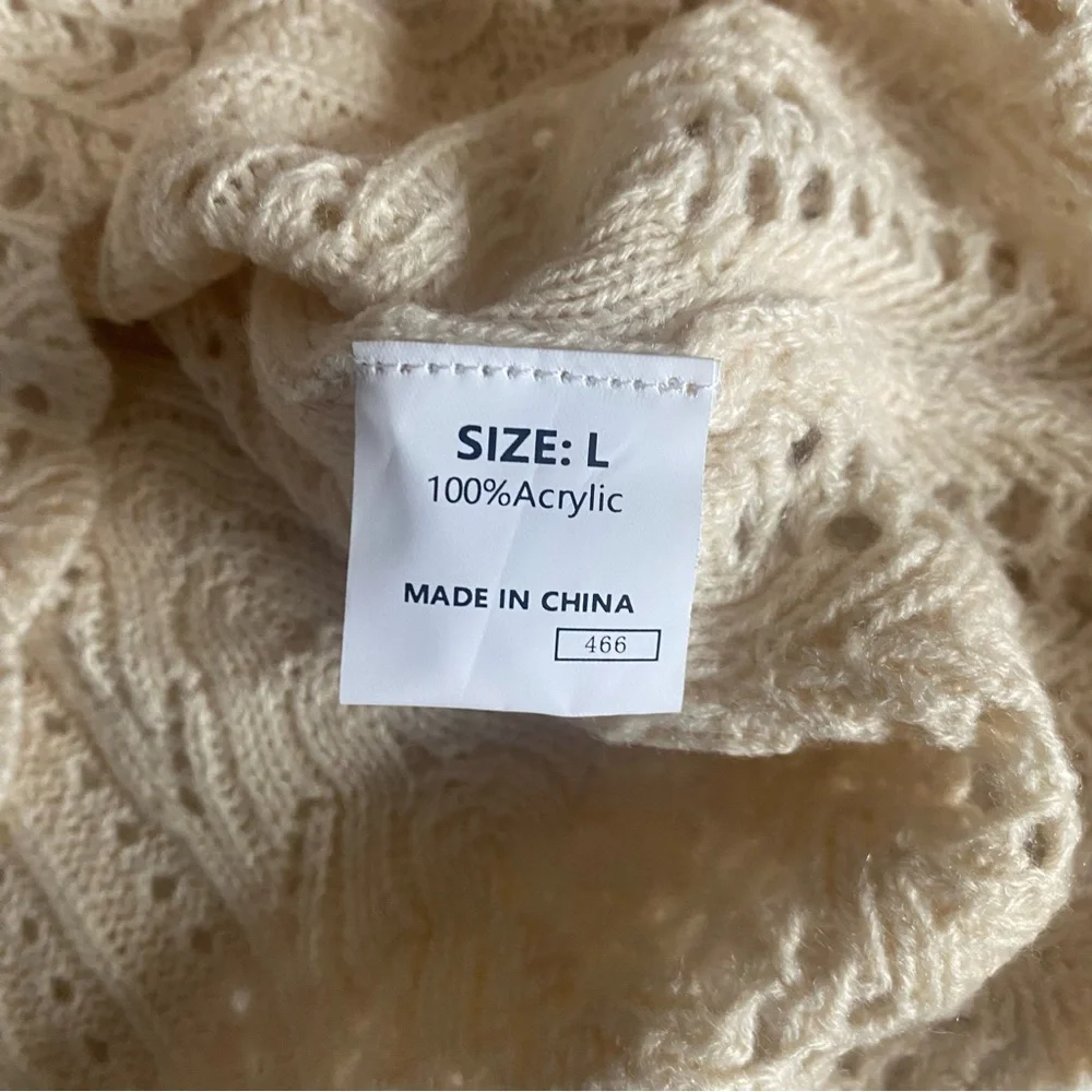 Cream Acrylic Knit Sweater size Large